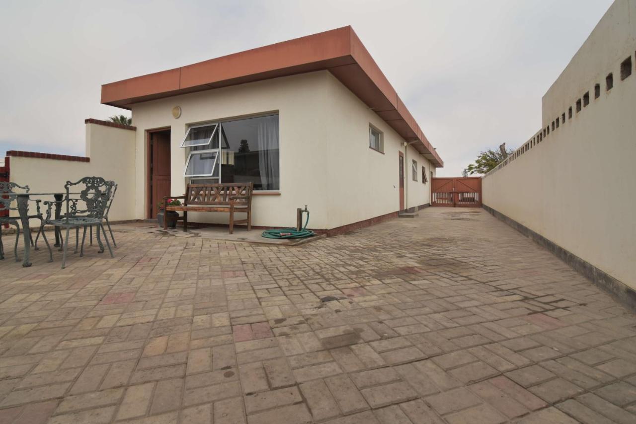 Cottage On Diamond Street سواكوبموند المظهر الخارجي الصورة